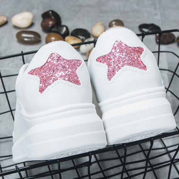 Άνετα πάνινα παπούτσια  με λαμπερό αστέρι εφαρμογής