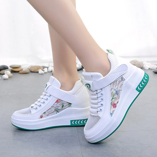 Adidasi moderni de dama cu platforma ascunsa si autocolante in mai multe culori