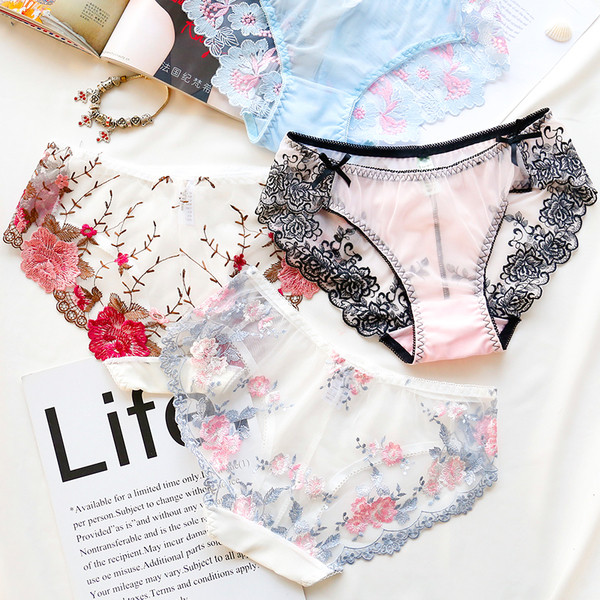 Set 4 bikini dama din dantela cu decor floral