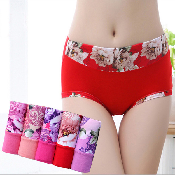 Set 5 slip de dama cu decor floral