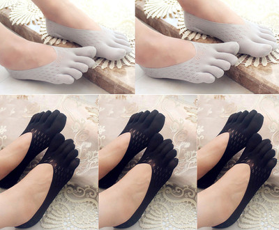 Σετ από 5 γυναικειες κάλτσες με δάχτυλα σε διαφορετικά χρώματα