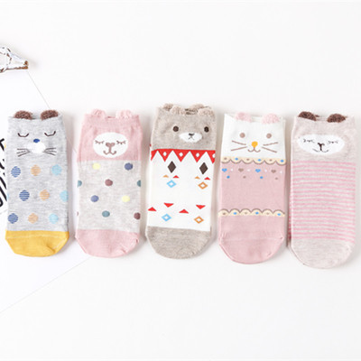 Σετ από 5 γυναικείες κάλτσες με κεντήματα