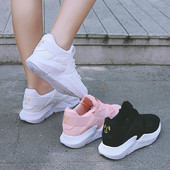 Γυναικεία αθλητικα παπούτσια σε τρία χρώματα