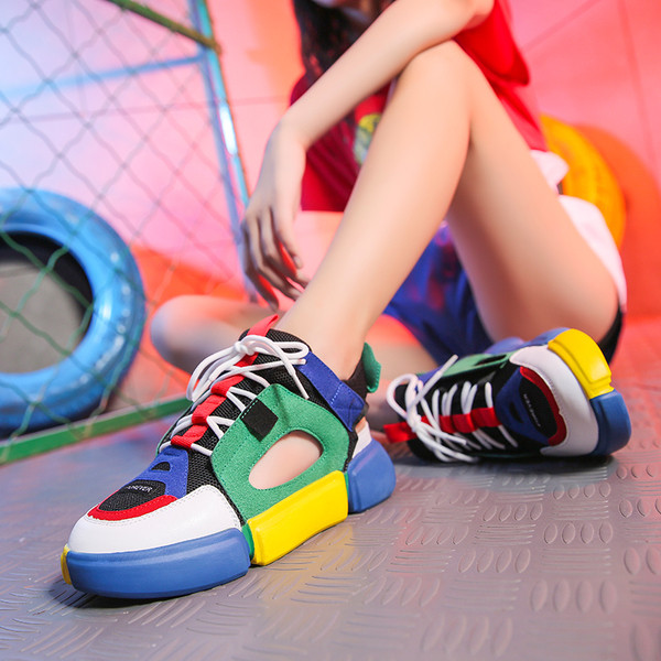 Tenisi dama semideschisi cu motiv piele intoarsa in doua culori