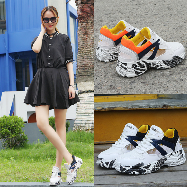 Σύγχρονα γυναικεία αθλητικά παπούτσια με χοντρά πέλματα σε δύο χρώματα