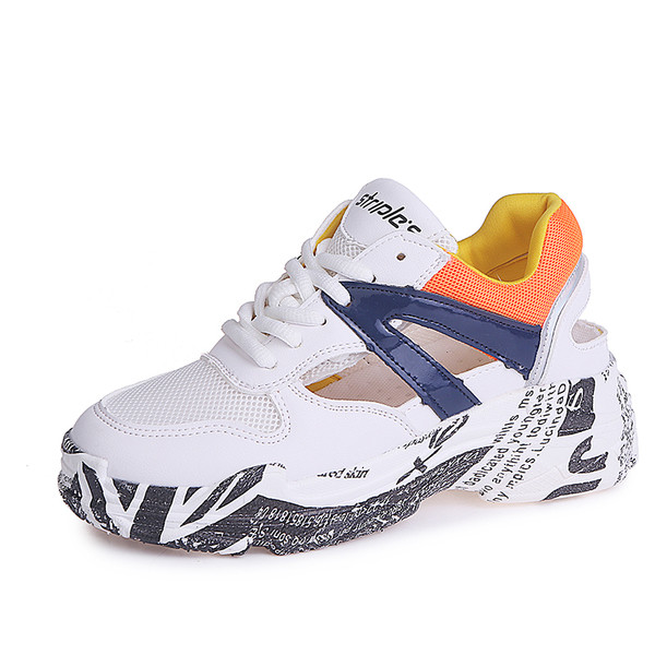 Σύγχρονα γυναικεία αθλητικά παπούτσια με χοντρά πέλματα σε δύο χρώματα