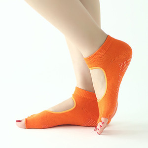 Sosete scurte de dama model semideschise in diferite culori