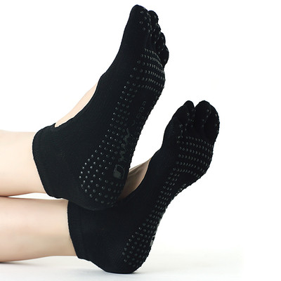 Sosete scurte de dama model semideschise in diferite culori