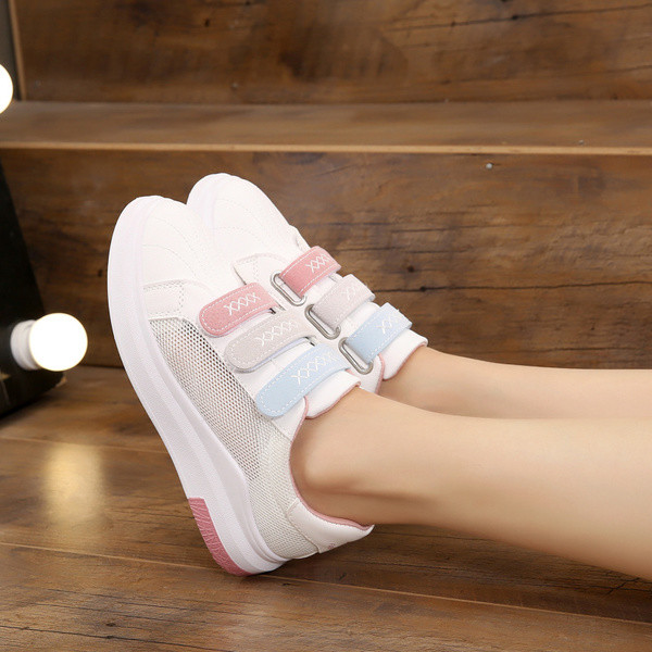 Adidași de damă proaspeți, cu petice colorate