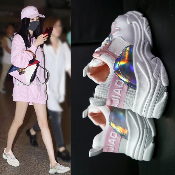 Γυναικεία αθλητικά παπούτσια με χοντρό πέλμα 