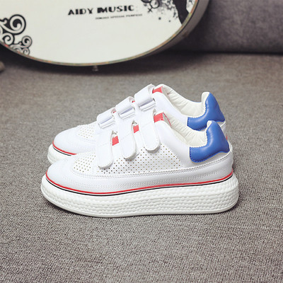 Adidași de damă proaspeți, cu talpă înaltă și petice