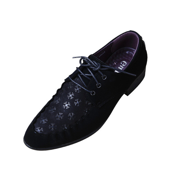 Pantofi barbatesti moderni cu decor in doua modele