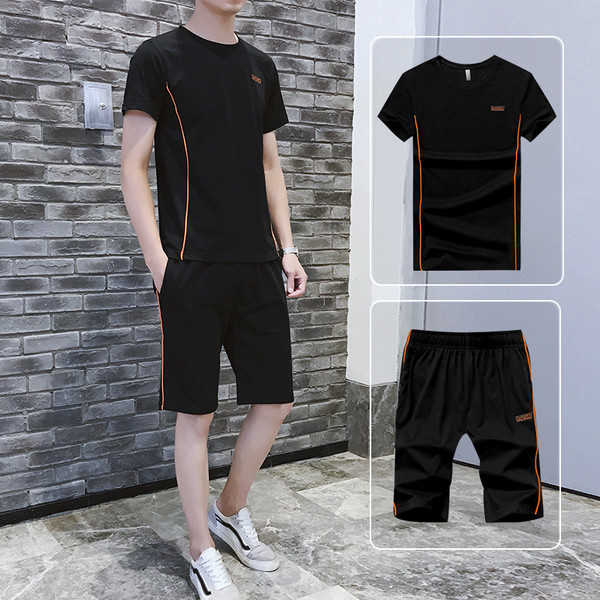 Echipa sportivă masculină în două părți