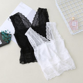 Γυναικείο δαντελοτό αμάνικο - σετ από δύο κομμάτια σε λευκό και μαύρο χρώμα