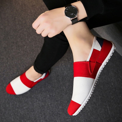 Mocasini de vara barbatesti in diferite modele cu motive colorate, broderii si imprimeu