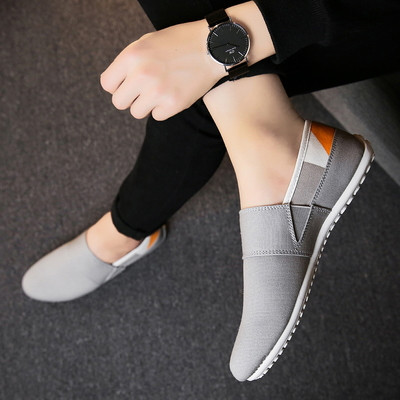 Mocasini de vara barbatesti in diferite modele cu motive colorate, broderii si imprimeu