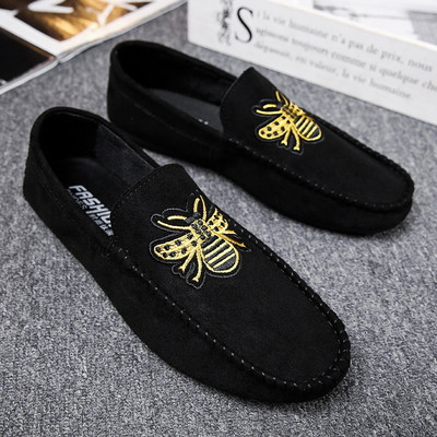 Mocasini de vara barbatesti in diferite modele cu motive colorate, broderii si imprimeu