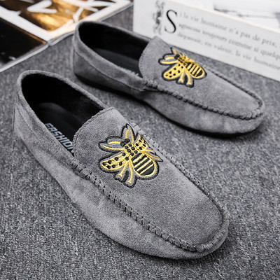 Mocasini de vara barbatesti in diferite modele cu motive colorate, broderii si imprimeu