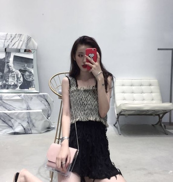 Fusta de dama moderna cu talie inalta in negru