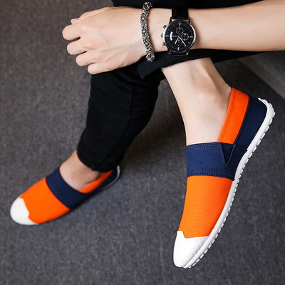 Mocasini stilați pentru bărbați în mai multe modele