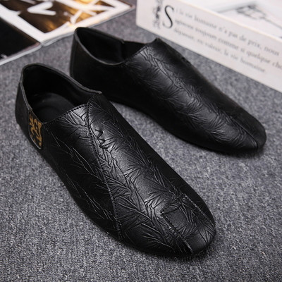 Moxins barbatesti din piele ecologica in mai multe culori