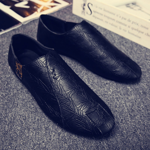 Moxins barbatesti din piele ecologica in mai multe culori