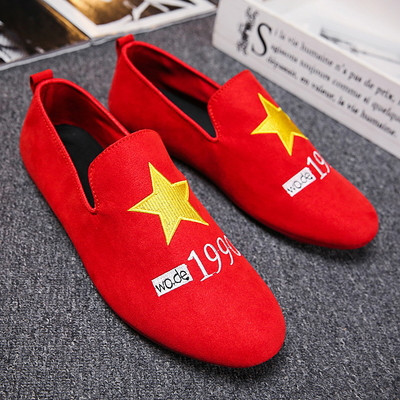 Mocasini moderni pentru barbati cu broderie in doua culori