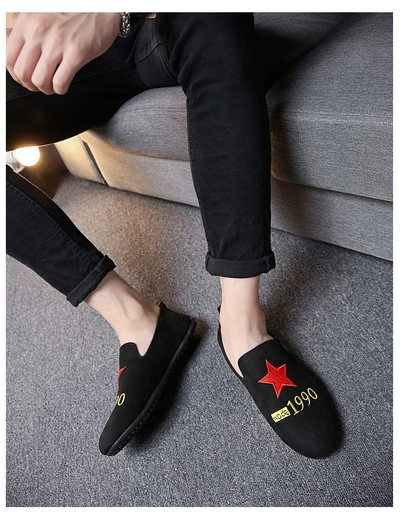 Mocasini moderni pentru barbati cu broderie in doua culori