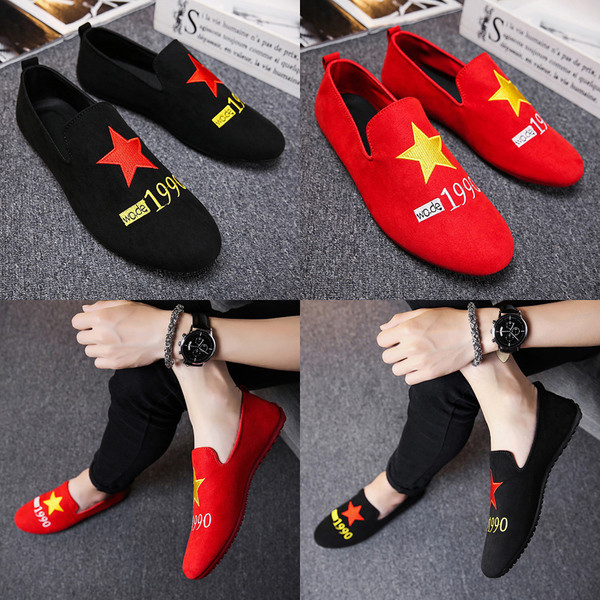 Mocasini moderni pentru barbati cu broderie in doua culori