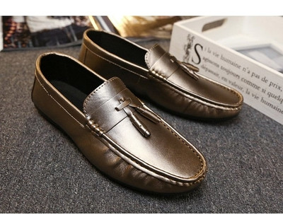 Μοντέρνα καλοκαιρινά ανδρικά μοκασίνια από οικολογικό δέρμα σε δύο χρώματα