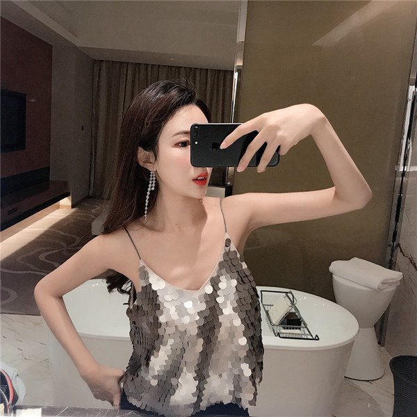 Maieu de dama cu paiete de culoare deschisa