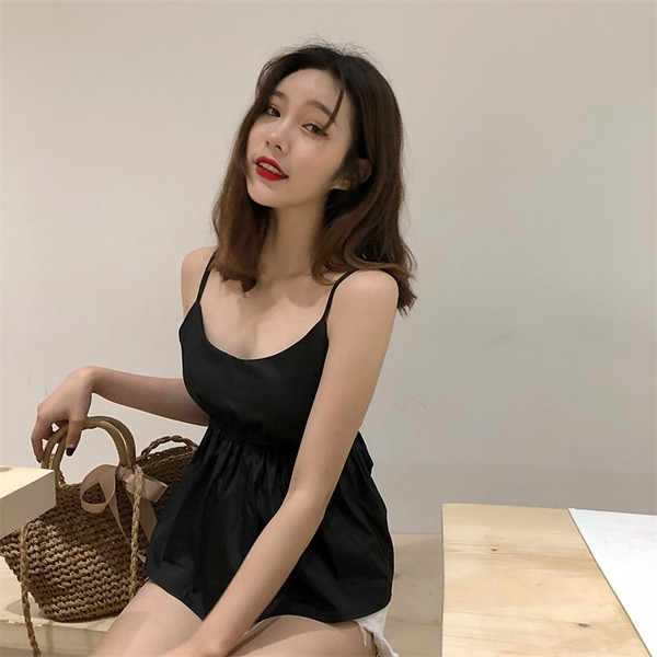 Maieu de damă cu bretele subțiri și spate deschis cu o panglică în trei culori