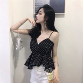 Maieu de damă simetric în alb și negru