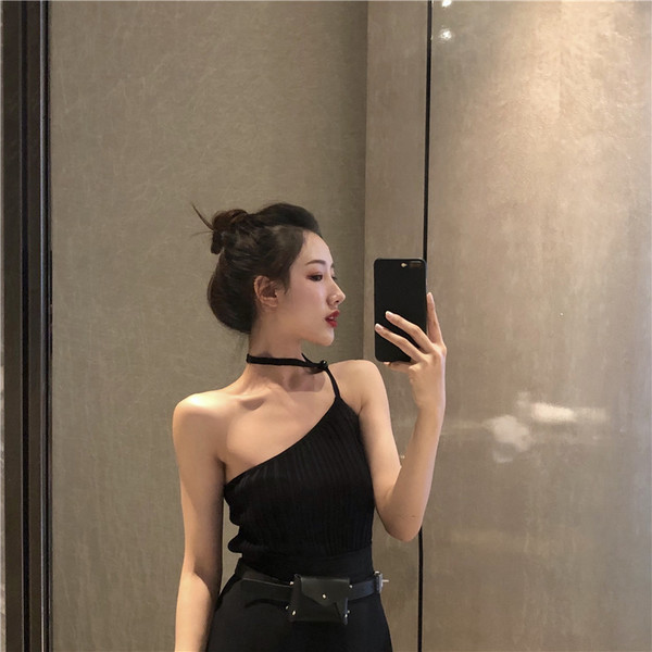 Top de dama cu o curea in trei culori