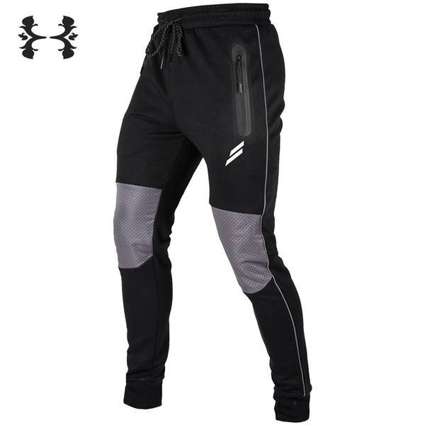 Costum sport barbati cu buzunare in doua culori