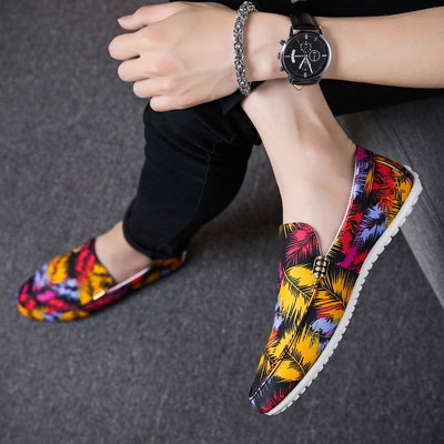 Mocasini pentru bărbați cu model floral