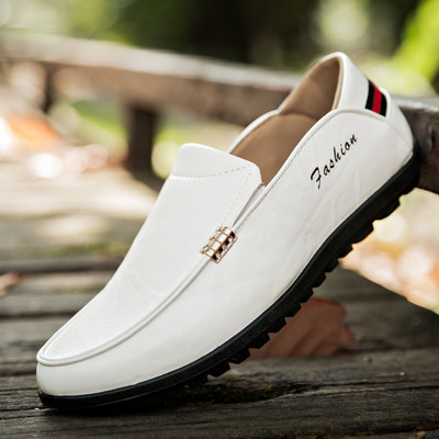 Κομψά δερμάτινα ανδρικά μοκασίνια σε τρία χρώματα