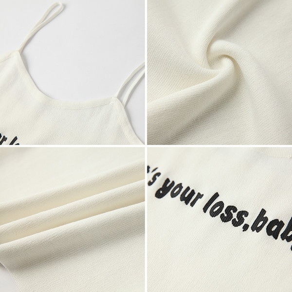 Top de damă de zi cu zi cu o inscripție în trei culori