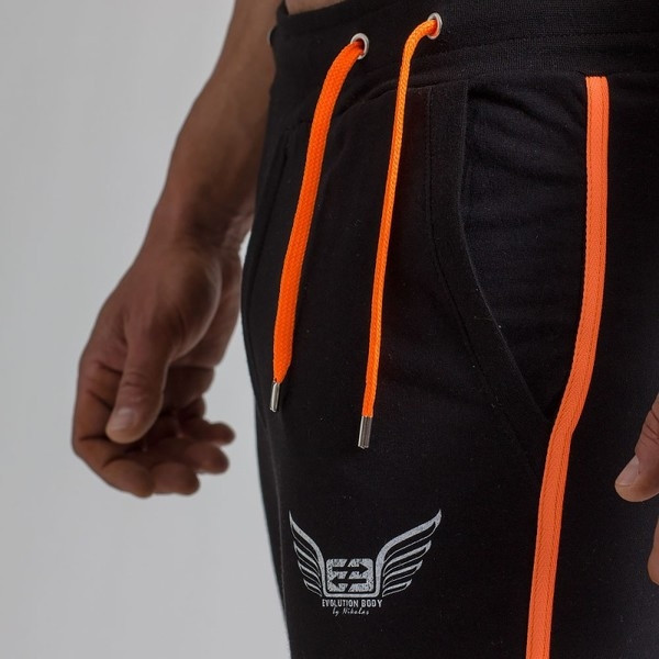 Costum sport barbati cu margini colorate in doua culori