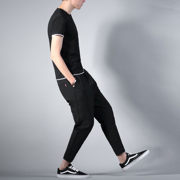 Echipa sportivă masculină - Tricou cu mâneci scurte și pantaloni lungi