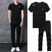 Echipa sportivă masculină - Tricou cu mâneci scurte și decolteu în V și pantaloni lungi