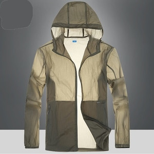 Top sport pentru bărbați cu glugă în mai multe culori