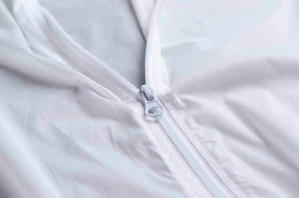 Top bărbătesc de primăvară în două culori