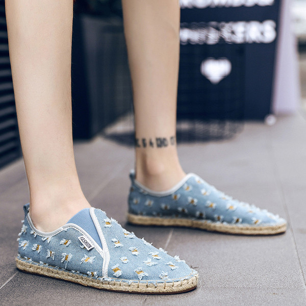 Mocasini barbatesti din denim cu motive rupte in doua culori