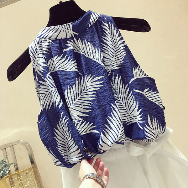 Top de damă subțire cu motive florale în trei culori