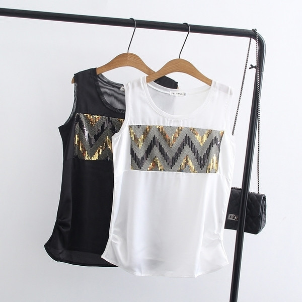 Maieu de damă în alb și negru, cu căptușeală și elemente strălucitoare