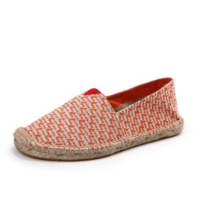 Ανδρικά μοκασίνια σε διάφορα σχέδια και χρώματα