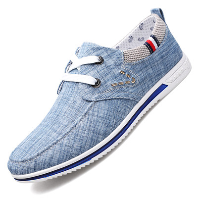 Mocasini pentru bărbați cu cusătură exterioară și broderie