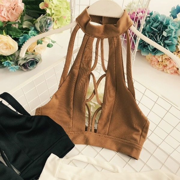 Bustiera dama cu spatele gol si cravate in trei culori