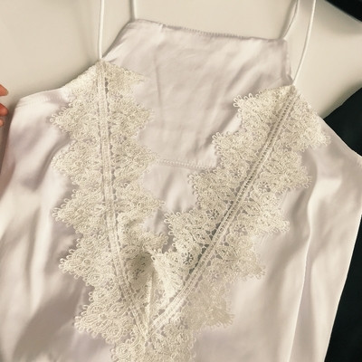 Maieu de damă din satin cu decolteu în V și dantelă în alb și negru